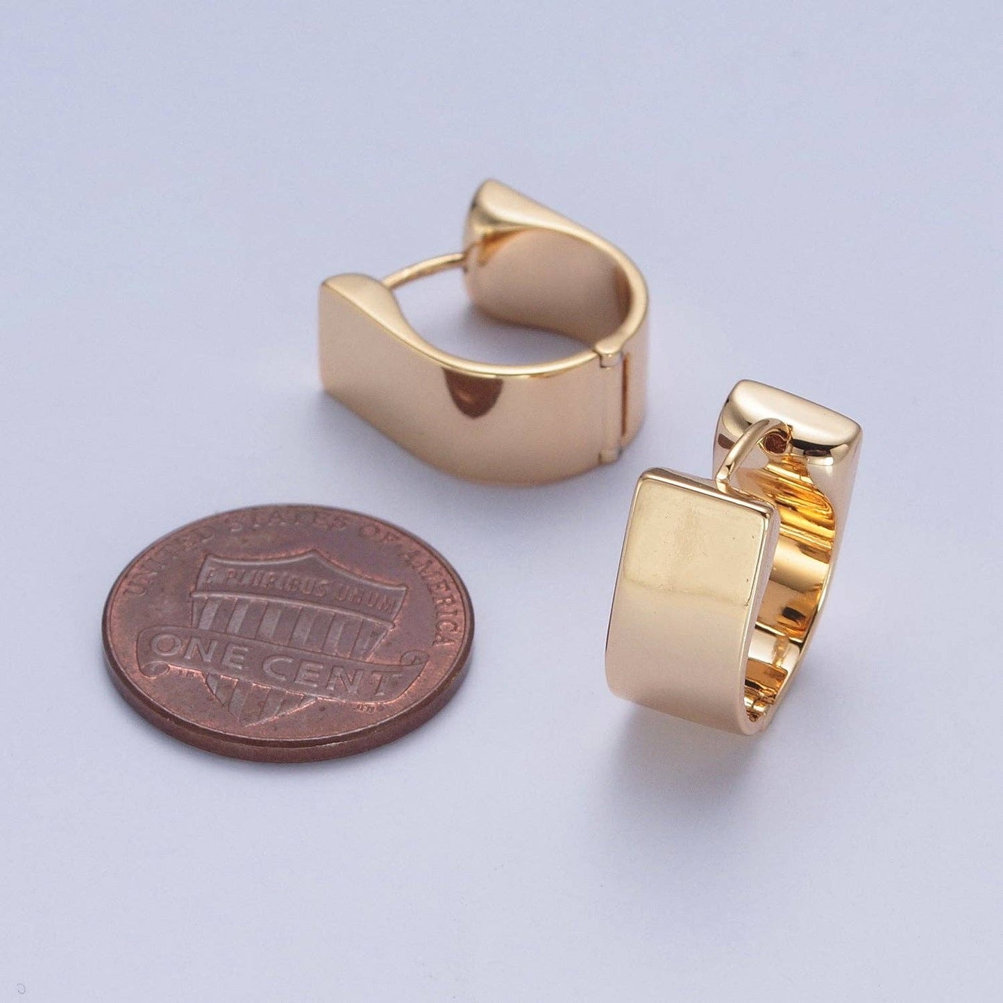 Minimalist Geometric Thick Hoops Earrings 65.00