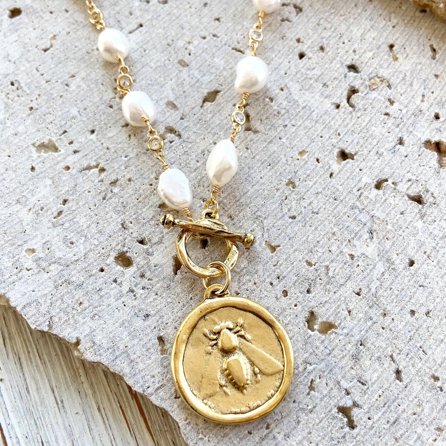 VB&CO Designs Handmade Jewelry - Queen bee pearl necklace boutique salon bee Jewerly trendy: 17”