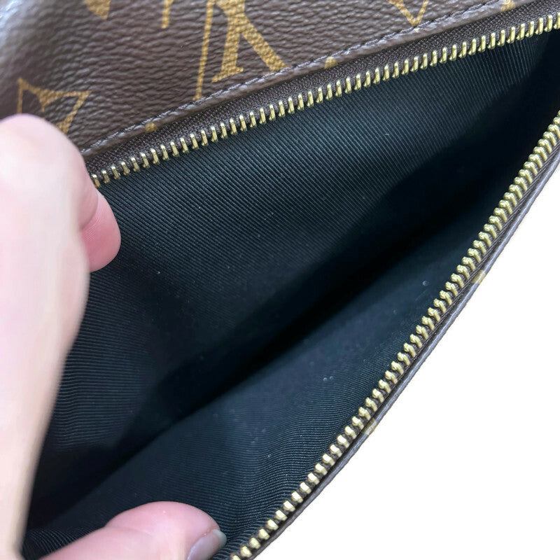 LV Monogram Bumbag 3725.00