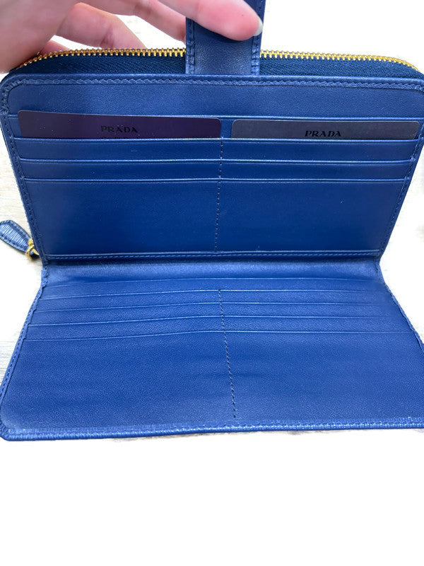 Prada Designer Pre-Loved Wallet (blue) 825.00