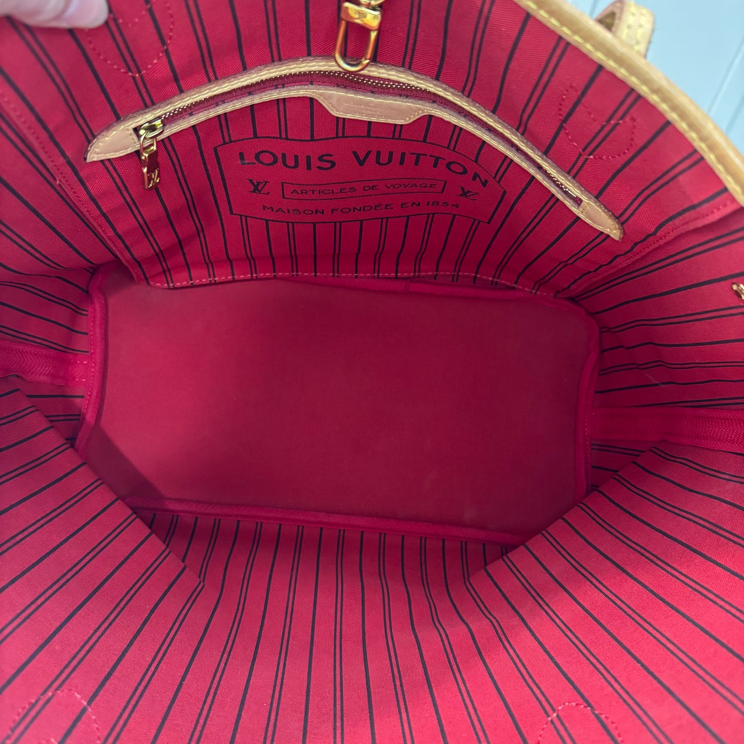 LV Neverfull Monogram with Red Interior MM 1795.00