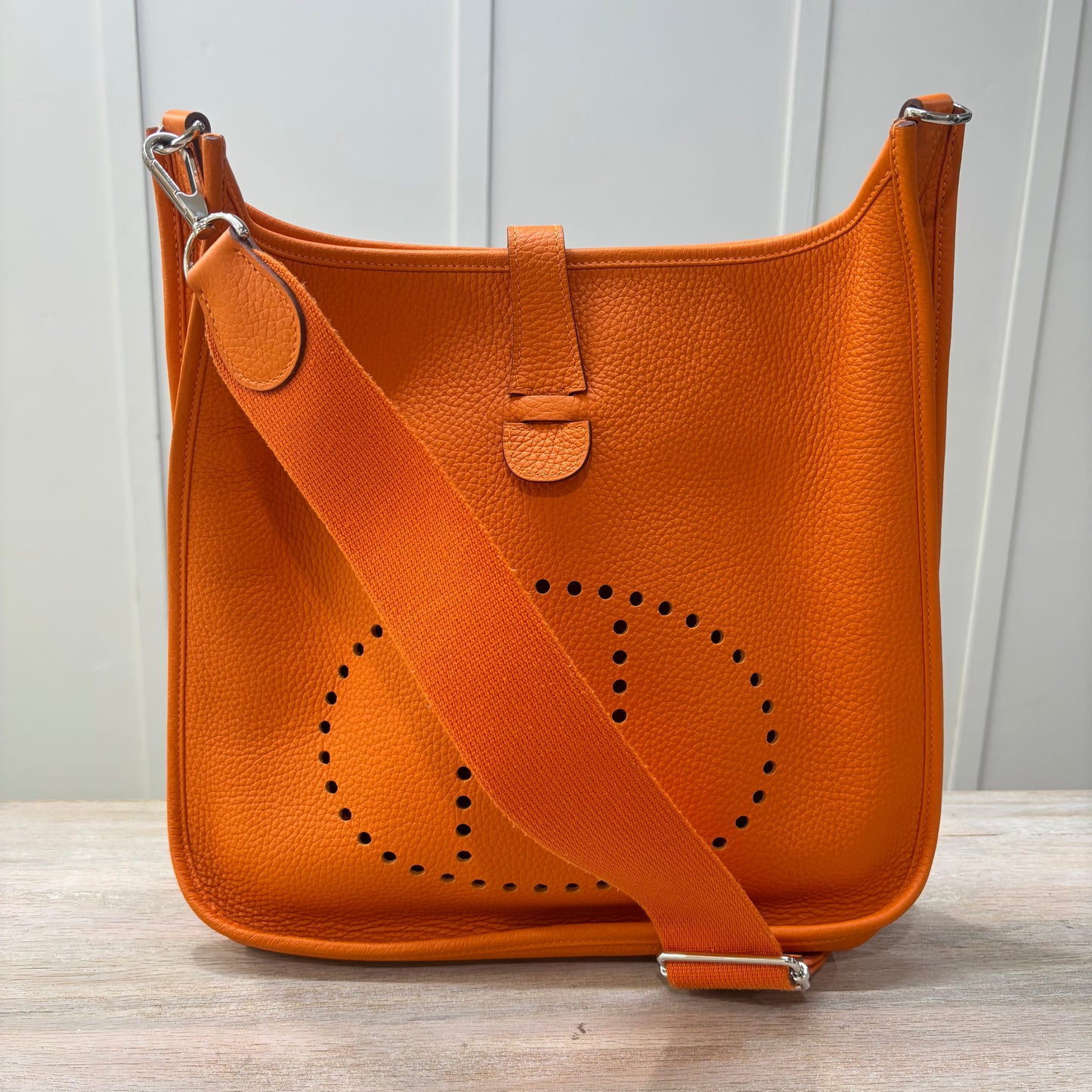Hermes Evelyn M Orange Pebble Handbag 3900.00