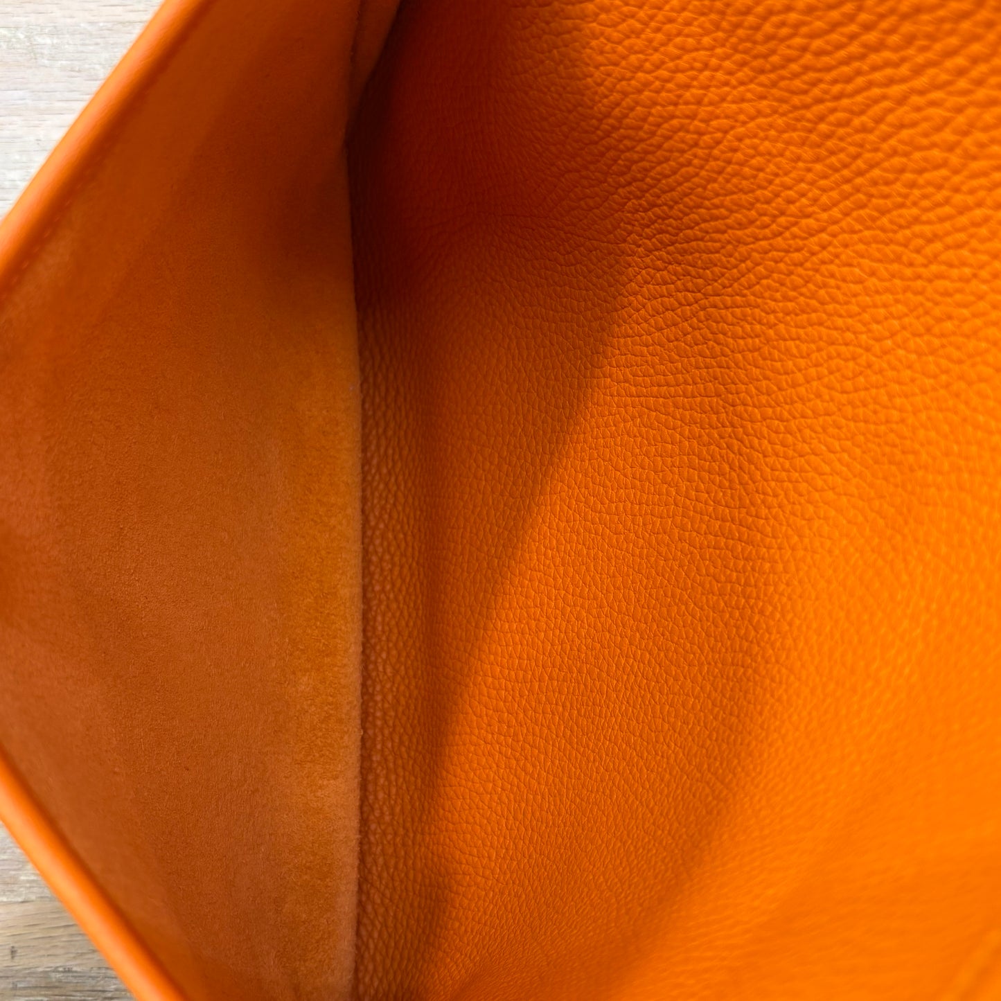 Hermes Evelyn M Orange Pebble Handbag 3900.00