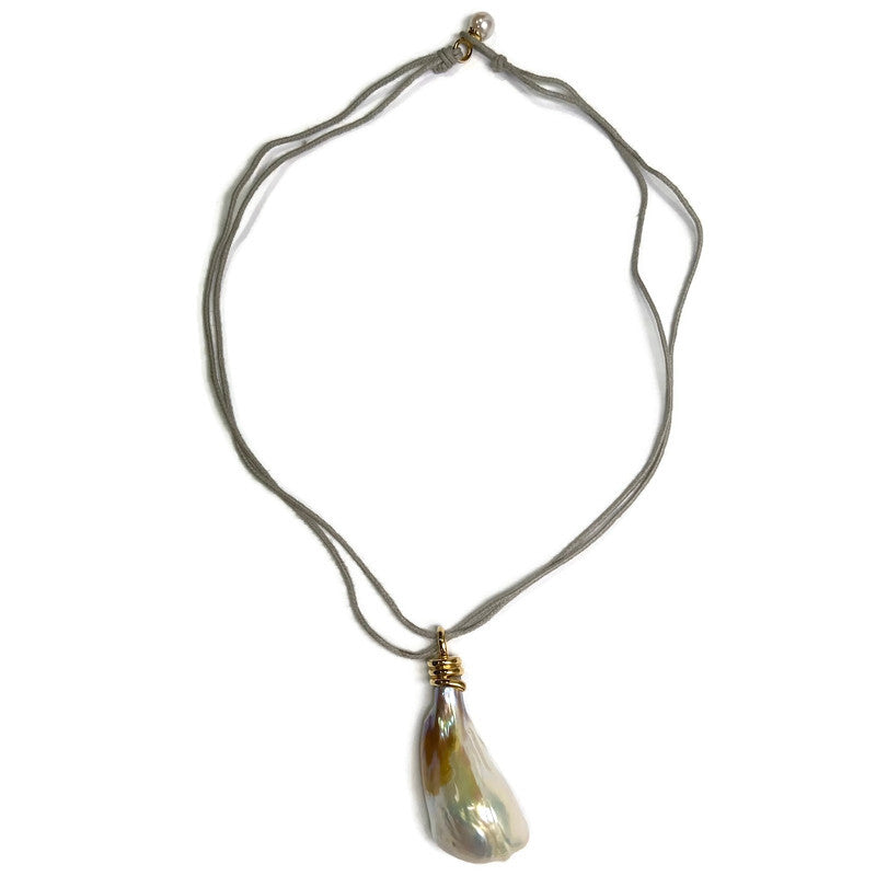 Freshwater Baroque Pearl on Leather cord 3850.00