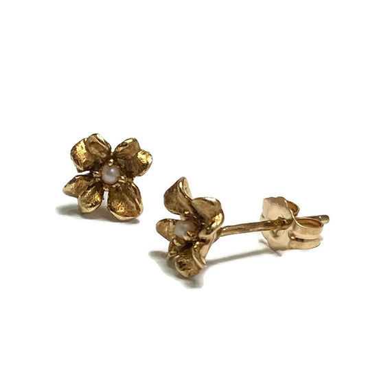 Gold & Pearl Flower Earring 375.00