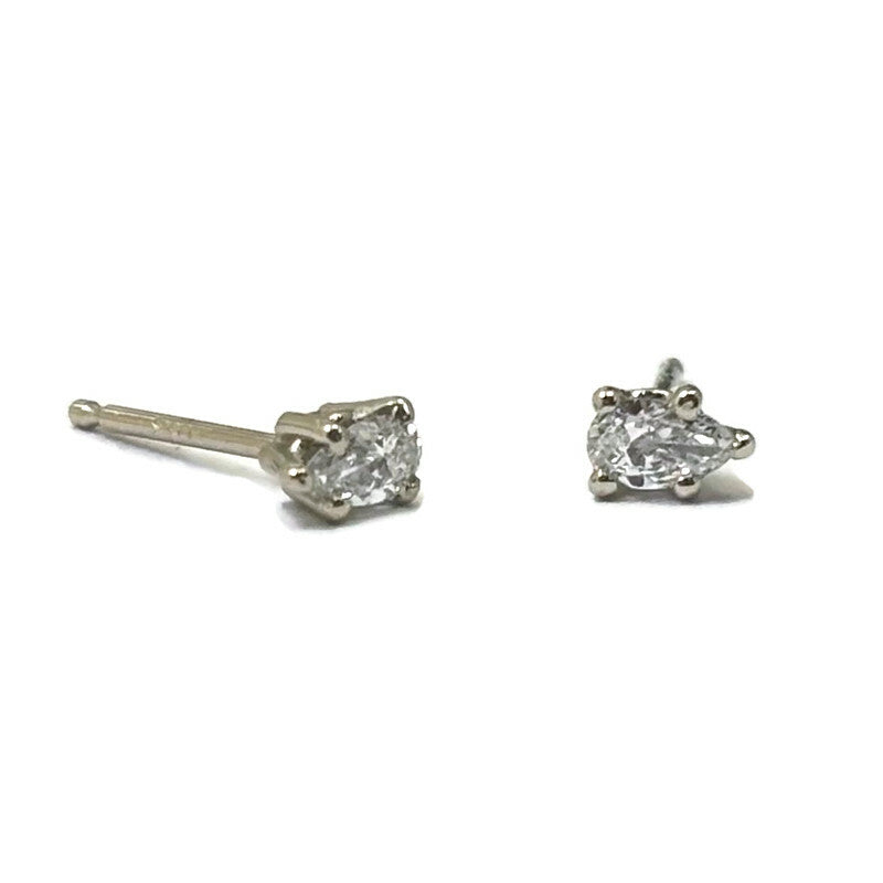 Diamond Pear Stud White Gold Earring 700.00