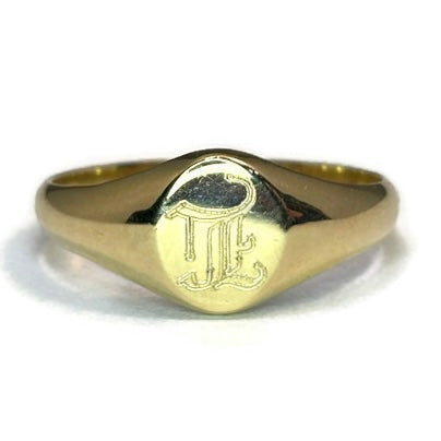 Yellow Gold Signet Ring 870.00