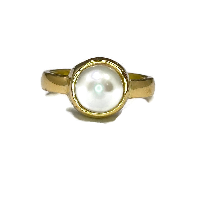 18K Yellow Gold and Akoya Cultured Pearl Ring 3800.00
