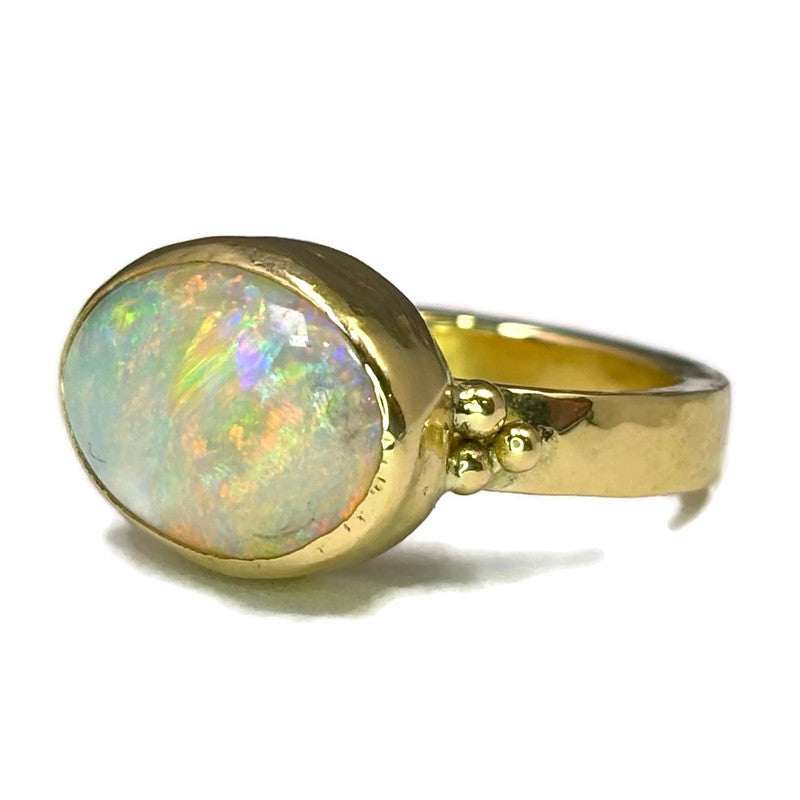 18K yellow Gold and Opal Ring 4200.00