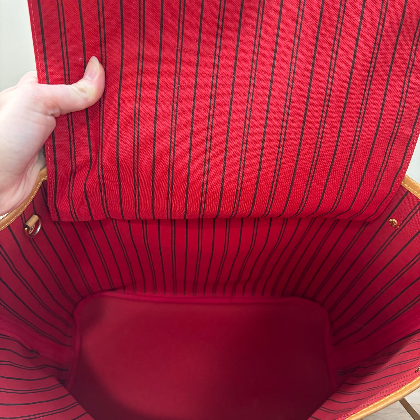 LV Neverfull Monogram with Red Interior MM 1795.00