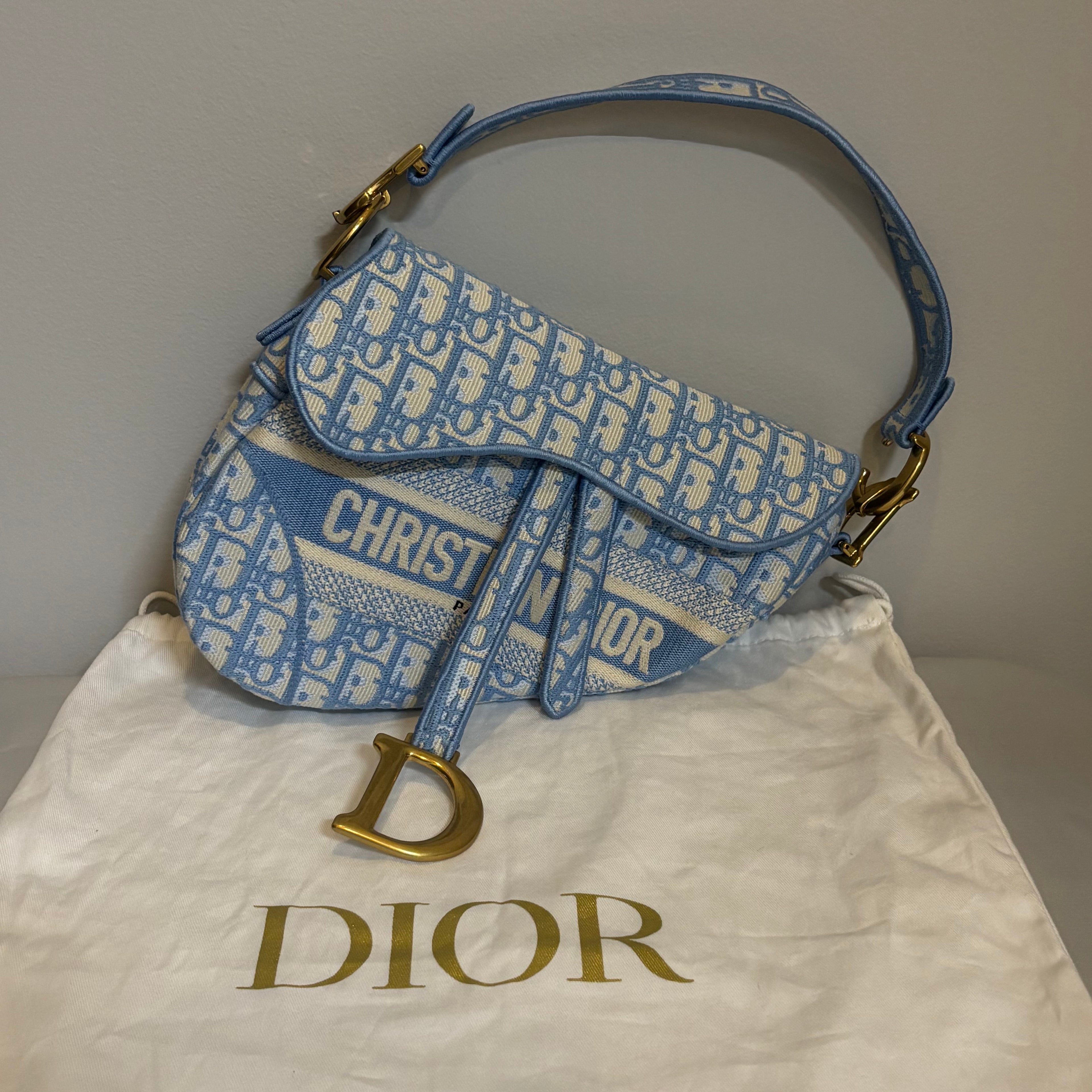 Christian Dior A Condition Saddle Handbag Logo Embroidered Oblique Canvas Medium 3200.00