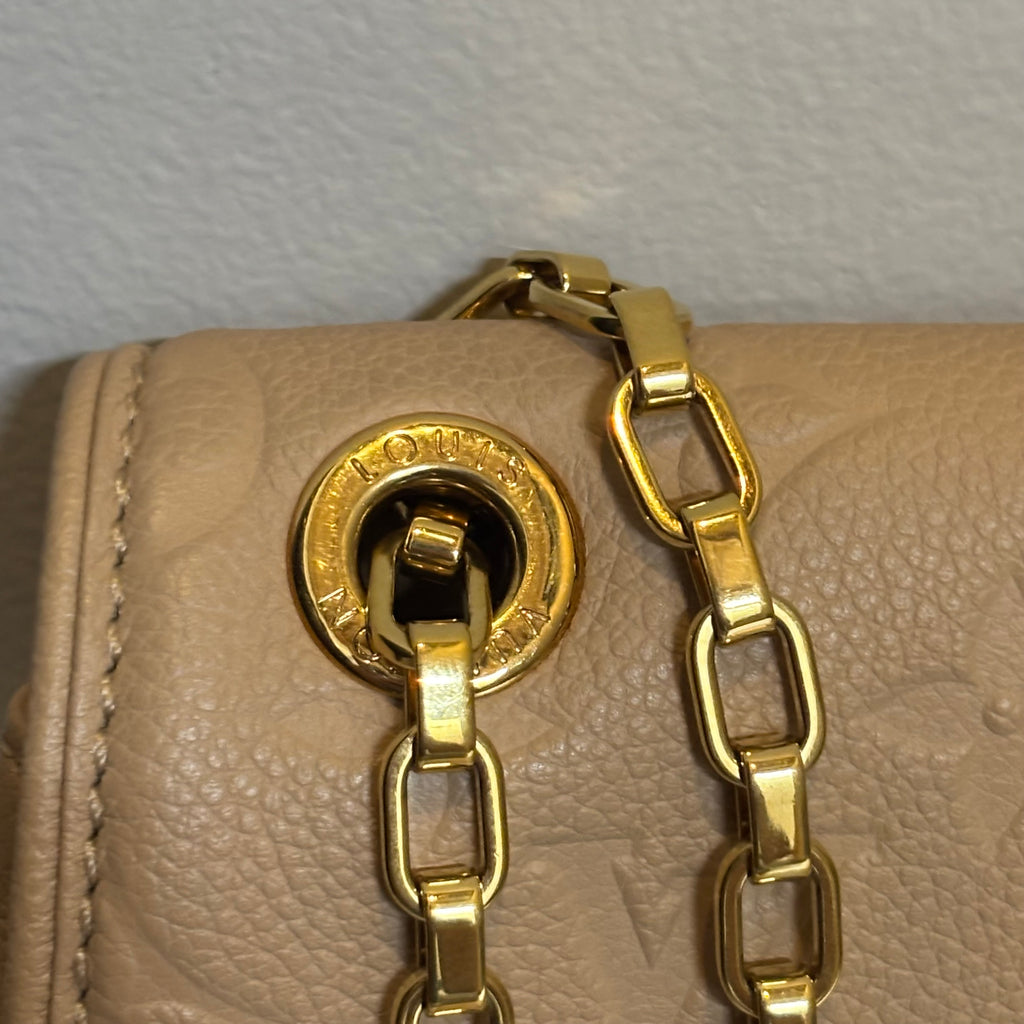 Louis Vuitton A Condition Empriente Saint Germain Beige PM 3500.00