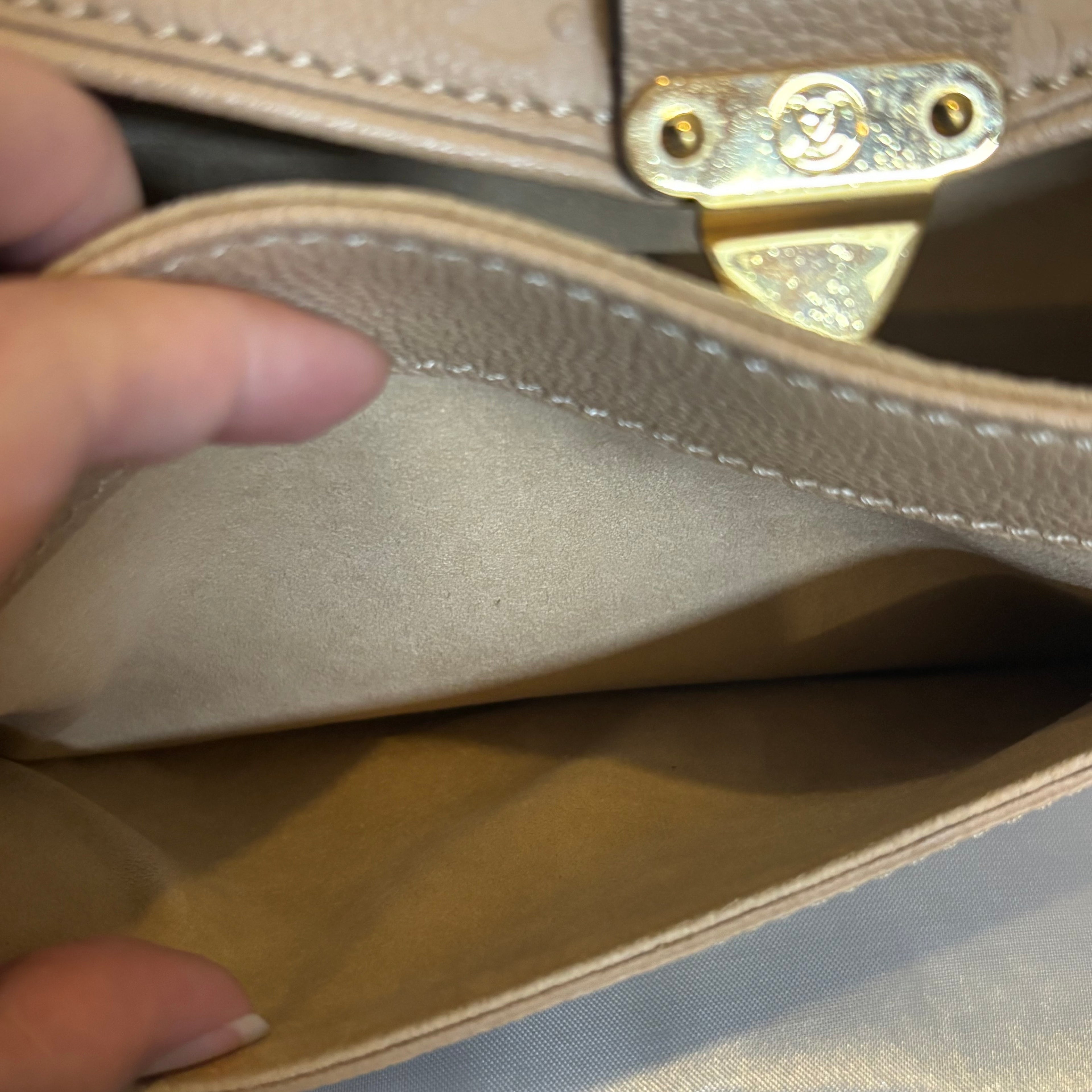 Louis Vuitton A Condition Empriente Saint Germain Beige PM 3500.00