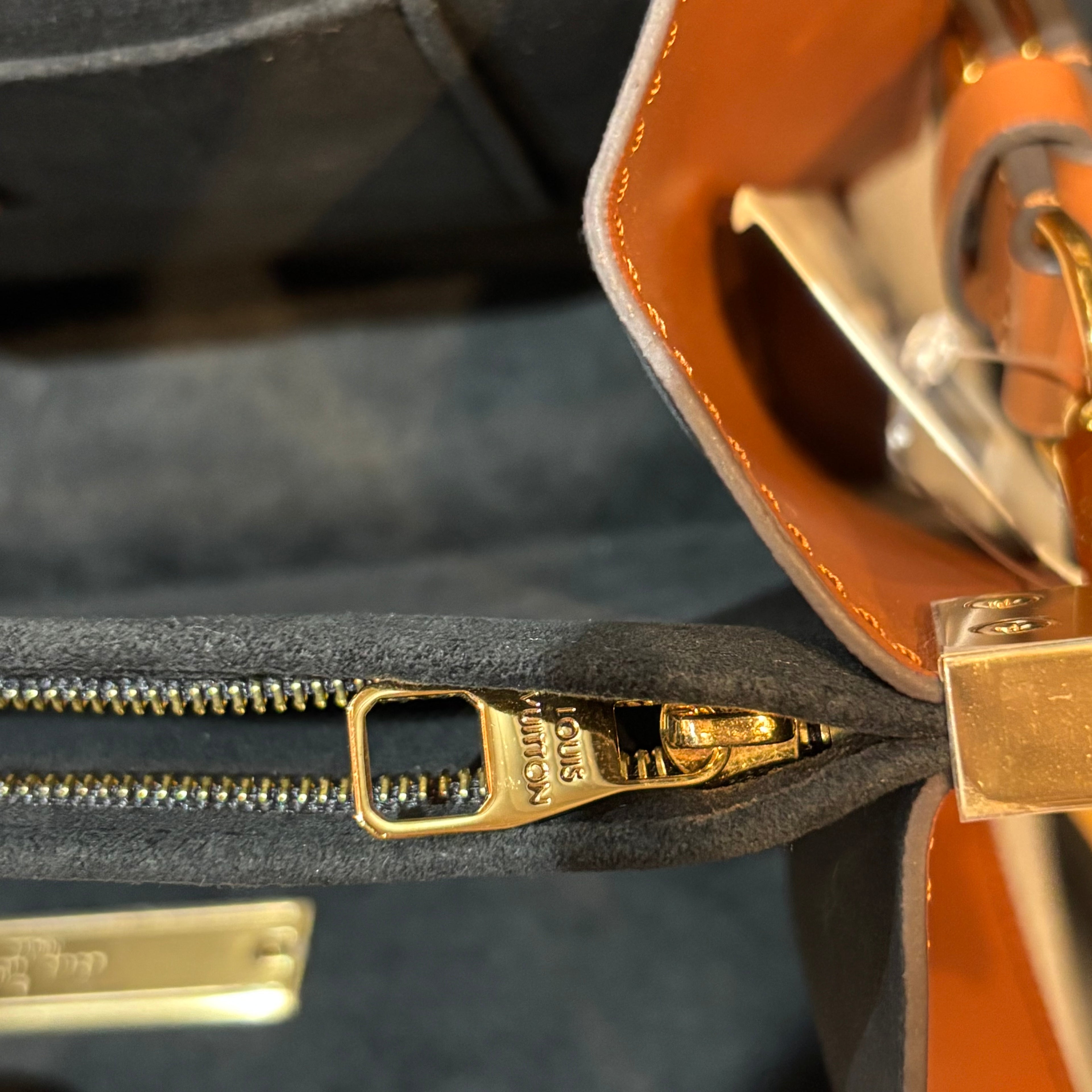 Louis Vuitton A Condition Monogram Dauphine 3400.00