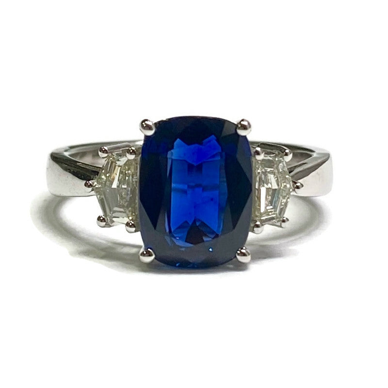 Sapphire & Diamond Ring (S 3.88 CT, D 0.34 CT)  21,560.00