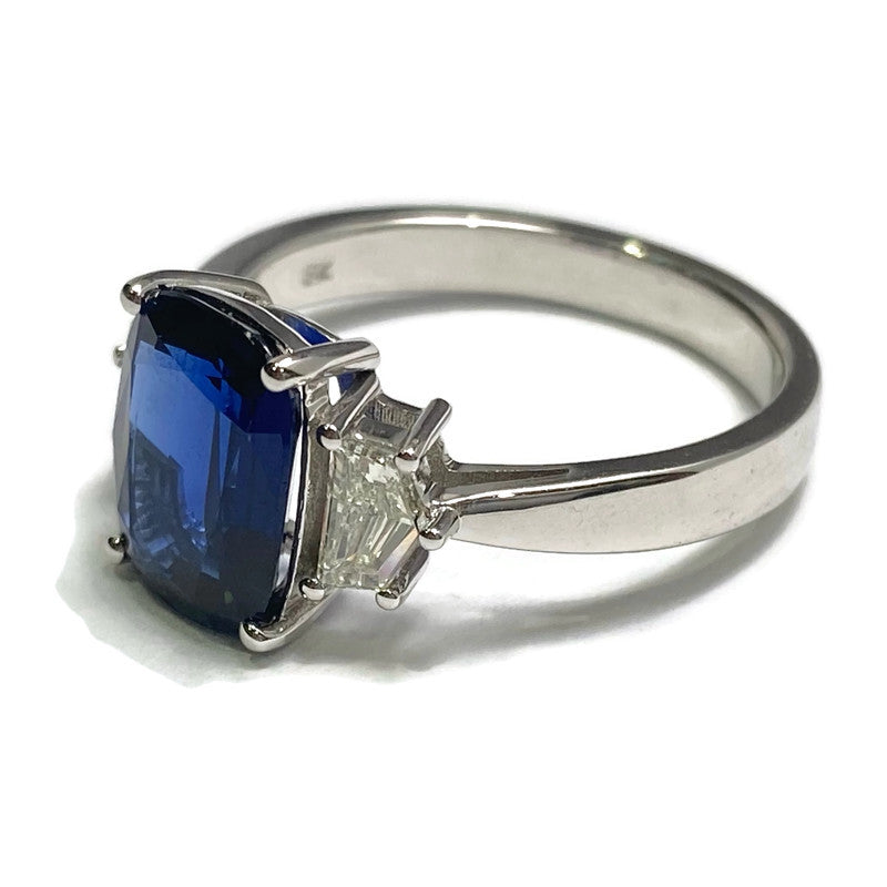 Sapphire & Diamond Ring (S 3.88 CT, D 0.34 CT)  21,560.00